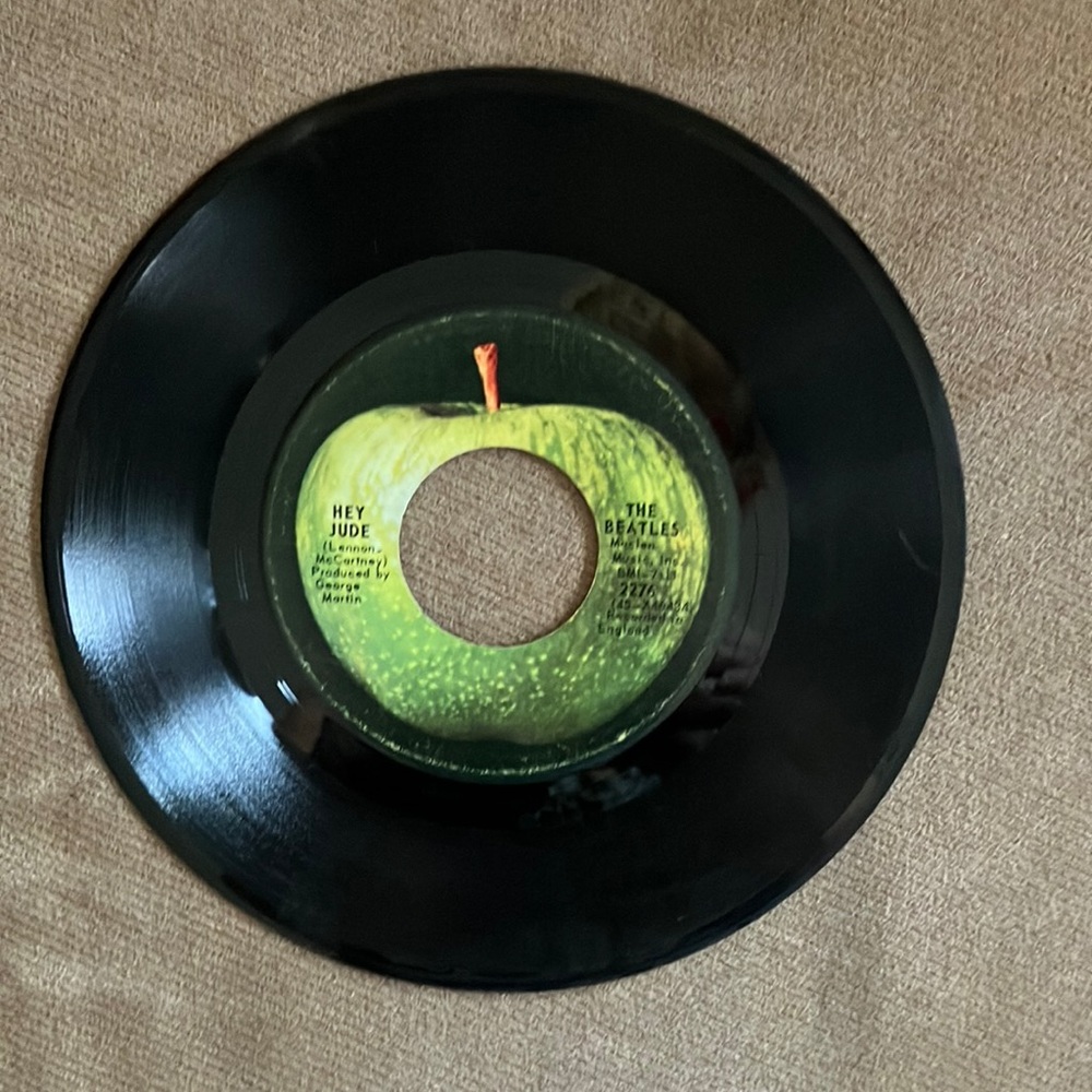 Vintage Beatles Hey Jude/Revolution 45 Vinyl